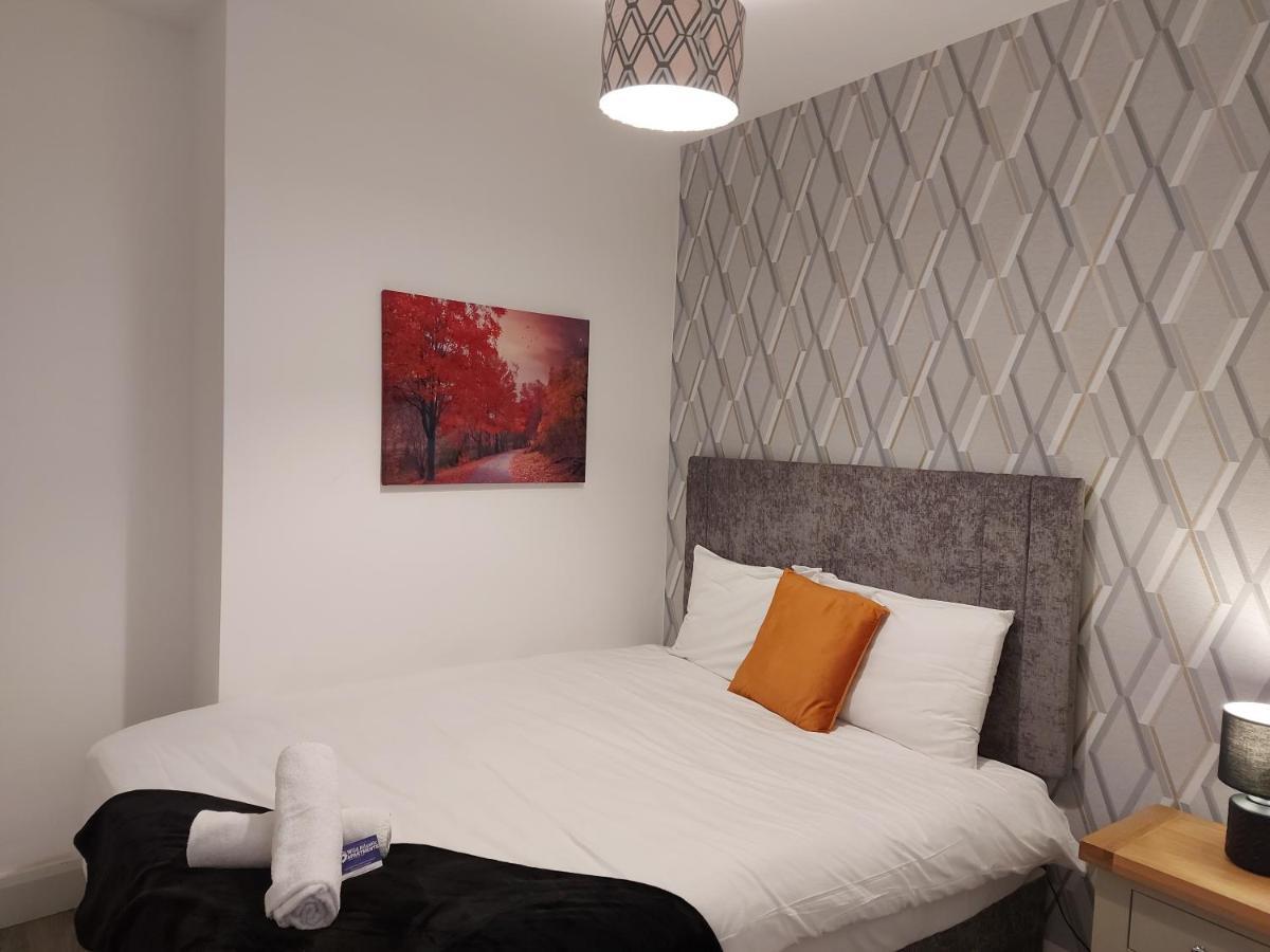 4 Eyre Square Lane Apartment Голуей Екстериор снимка